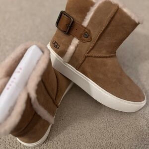UGG Tan Boots Used ones almost new